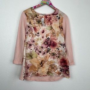 NWT Dress barn mixed media top size M // 07